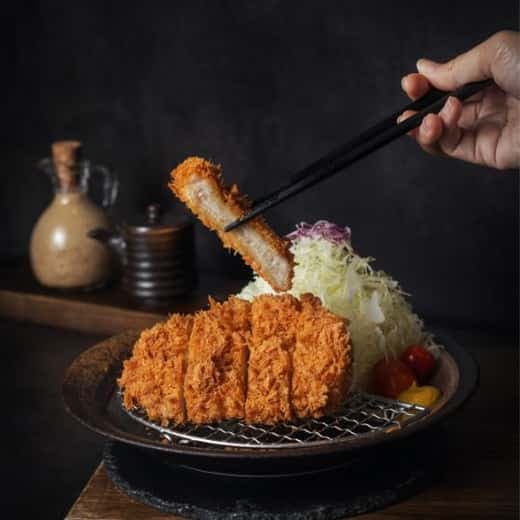 10% Off Total Bill with Min. Spend (Mon-Thurs)*